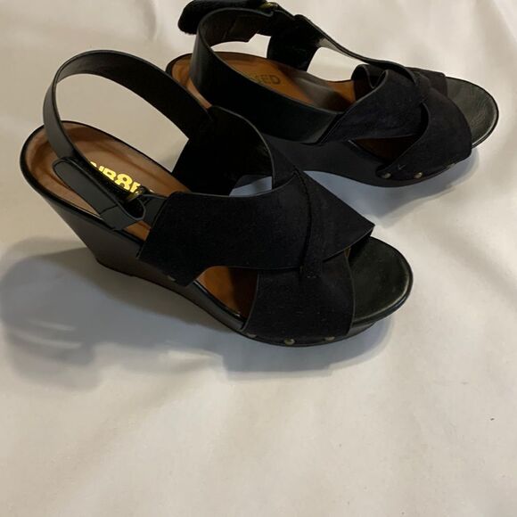 UNR8ED Shoes - UNR8ED Size 10 black platform wedge shoes.  NEW never worn